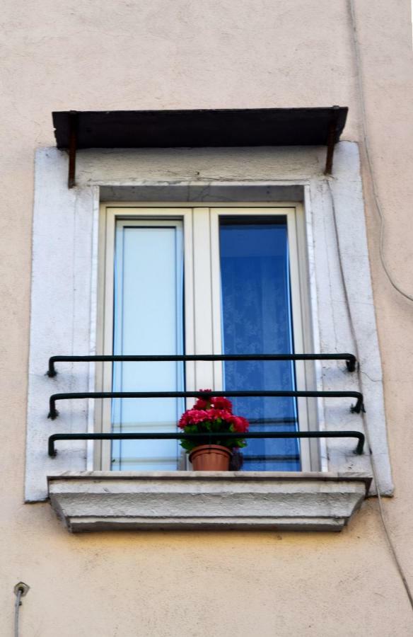 A Casa Di Peppe Apartment Naples Luaran gambar