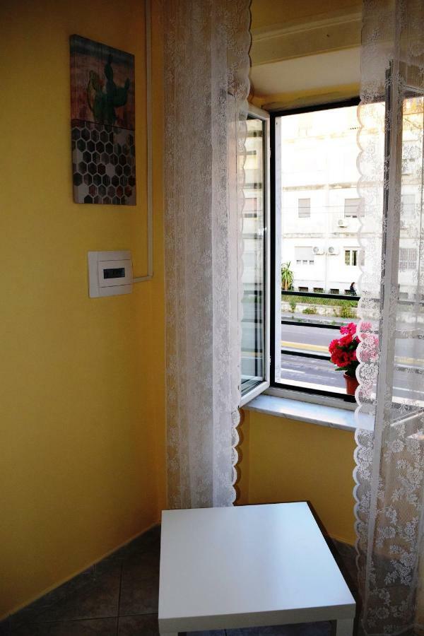 A Casa Di Peppe Apartment Naples Luaran gambar